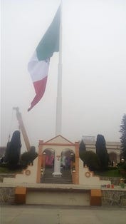 Fabricación de Astas y Banderas Monumentales