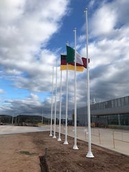 Fabricación de Astas y Banderas Monumentales