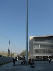 Fabricación de Astas y Banderas Monumentales