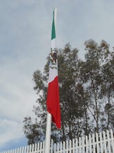 Fabricación de Astas y Banderas Monumentales