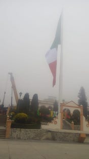 Fabricación de Astas y Banderas Monumentales